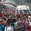 Migrants rush across US border in final hours before Title 42 expires
