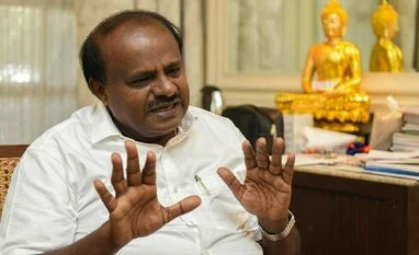 Ex-CM Kumaraswamy calls Cong 'hypocrite' for boycotting Parliament opening HD Kumaraswamy, Karnataka elections, Karnataka election results