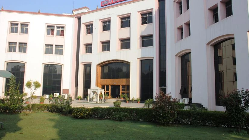 Amrita School, Pushp Vihar, Delhi Amrita School, Pushp Vihar, Delhi