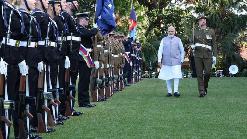 PM Modi welomed at Ceremonial Guard of Honour at Admiralty House in Sydney PM Modi welomed at Ceremonial Guard of Honour at Admiralty House in Sydney