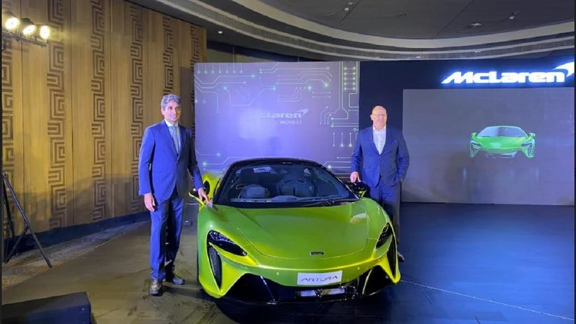 hybrid supercar McLaren Artura hybrid supercar McLaren Artura
