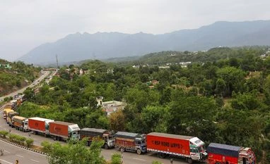 Jharkhand-West Bengal border reopened for trucks after 24-hour closure trucks