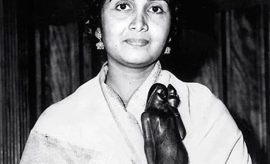 Veteran actor Sulochana Latkar dies at 94 due to prolonged illness Sulochana Latkar