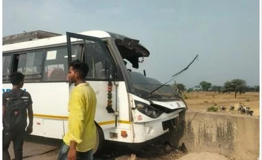 26 people injured as bus rams into bridge in Chhattisgarh's Raigarh bus accident, Chhattisgarh bus accident