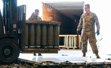 Pentagon warns Congress, says it is running low on money to replace weapons US, Ukraine, Pentagon, military aid