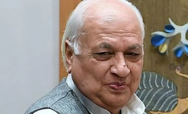 Kerala Gov justifies withdrawing pleasure from state FM Balagopal last year Arif Mohammed Khan