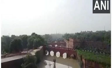 Yamuna at 205.50 metres in Delhi, expected to come below danger mark soon delhi waterlogging, delhi, flood