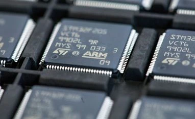 Microchip, chips Microchip, chips