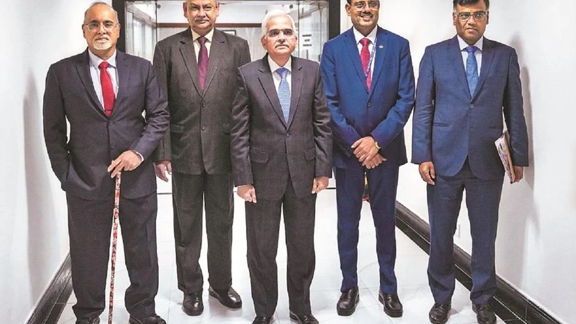 RBI Governor Shaktikanta Das, Deputy Governors M Rajeshwar Rao, Michael Debabrata Patra, Swaminathan Janakiraman, T Rabi Shankar RBI Governor Shaktikanta Das, Deputy Governors M Rajeshwar Rao, Michael Debabrata Patra, Swaminathan Janakiraman, T Rabi Shankar