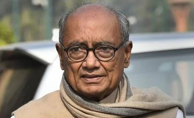 Rajasthan-like raids in poll-bound MP in next four days: Digvijaya Singh digvijaya singh, madhya pradesh election