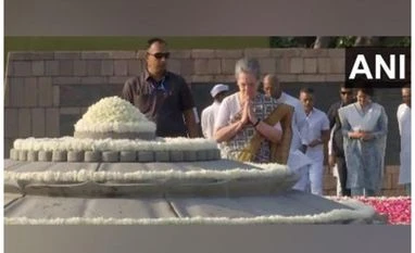 Rajiv Gandhi birth anniversary: Sonia, Priyanka, and Kharge pay tribute Sonia Gandhi