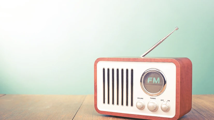 E radio news deals