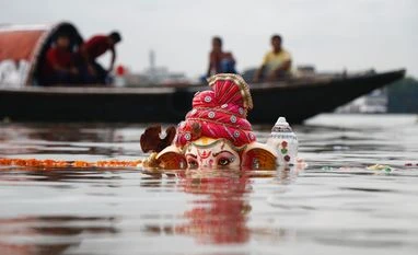Three more held over clashes during Ganpati procession in Karnataka ganesh visarjan, Ganesh festival, Ganapati