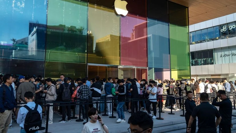 Apple logo, iPhone sale, iPhone Apple logo, iPhone sale, iPhone