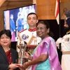 Murmu presents National Service Scheme awards