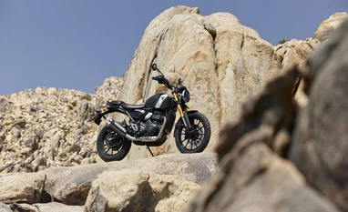 Triumph Scrambler 400 X debuts in India, check price, features, and more Scrambler 400 X