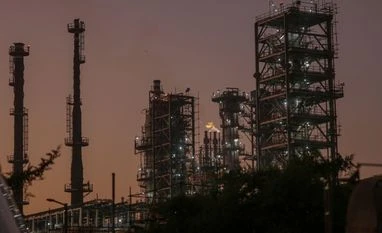 Crude oil gains on China economic data, strong demand expectation Oil imports, Crude oil