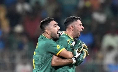 World Cup: You dream of these moment - Shamsi after thrilling win over PAK Tabraiz Shamsi, Keshav Maharaj