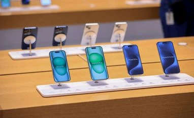 Apple pips Samsung to become top global smartphone brand in 2023: Report iPhone, Apple