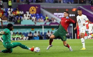 Cristiano Ronaldo faces $1 billion lawsuit for promoting Binance NFTs Cristiano Ronaldo