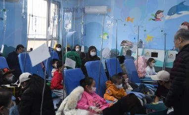 china, clinics, pneumonia china, clinics, pneumonia