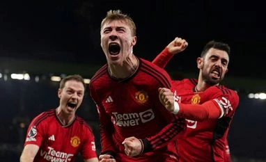 EPL 2023-24: Fernandes and Rashford lead Man Utd to 2-0 win over Everton Manchester United