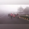 People walk amid heavy fog at the Indira Gandhi International Airport in New Delhi on Wednesday Photo:REUTERS People walk amid heavy fog at the Indira Gandhi International Airport in New Delhi on Wednesday Photo:REUTERS