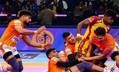 PKL 2024: Mohit Goyat shines in Puneri Paltan's big win over Telugu Titans Puneri Paltan vs Telugu Titans