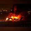 5 dead, hundreds evacuated safely after planes catch fire at Haneda airport japan airlines plane flames,tokyo airport plane flames,Japan Airlines airplane flame,Japan airplane,Runway,Tokyo,Handeda airport