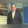 The current term of Shyam Srinivasan, who took charge of Federal Bank in 2010, expires on September 22. According to RBI norms, a CEO can continue in a bank for 15 years, in case the person is not a promoter The current term of Shyam Srinivasan, who took charge of Federal Bank in 2010, expires on September 22. According to RBI norms, a CEO can continue in a bank for 15 years, in case the person is not a promoter