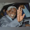 Ranchi: Jharkhand Cabinet Minister Champai Soren waves as he leaves for Raj Bhavan from Chief Minister Hemant Soren's residence, in Ranchi, Wednesday, Jan. 31, 2024. (PTI Photo) (PTI01_31_2024_000371A) Ranchi: Jharkhand Cabinet Minister Champai Soren waves as he leaves for Raj Bhavan from Chief Minister Hemant Soren's residence, in Ranchi, Wednesday, Jan. 31, 2024. (PTI Photo) (PTI01_31_2024_000371A)