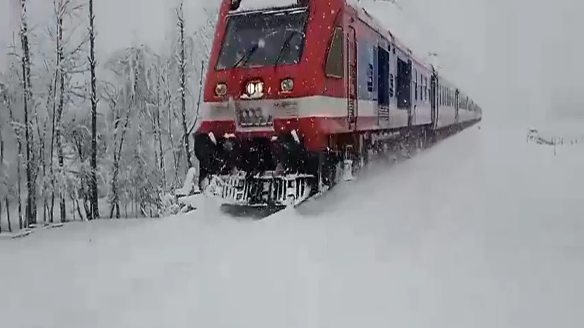 Railway Minister Ashwini Vaishnaw shared a breathtaking video on X Railway Minister Ashwini Vaishnaw shared a breathtaking video on X