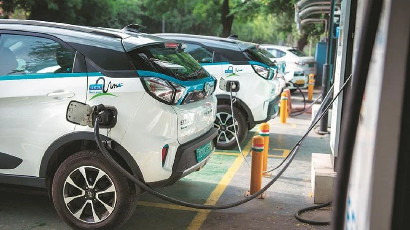 SGCCI urges Gujarat govt to implement RTO tax cut for EVs, citing dip in sales SGCCI urges Gujarat govt to implement RTO tax cut for EVs, citing dip in sales