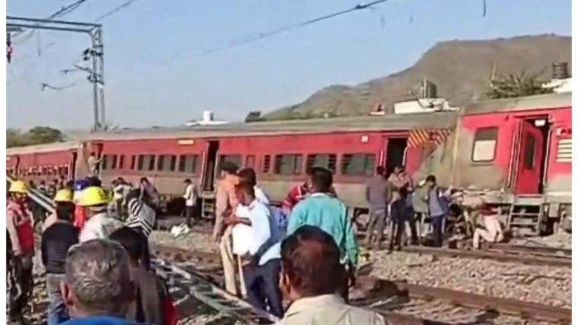 Train derailment, train accident Train derailment, train accident