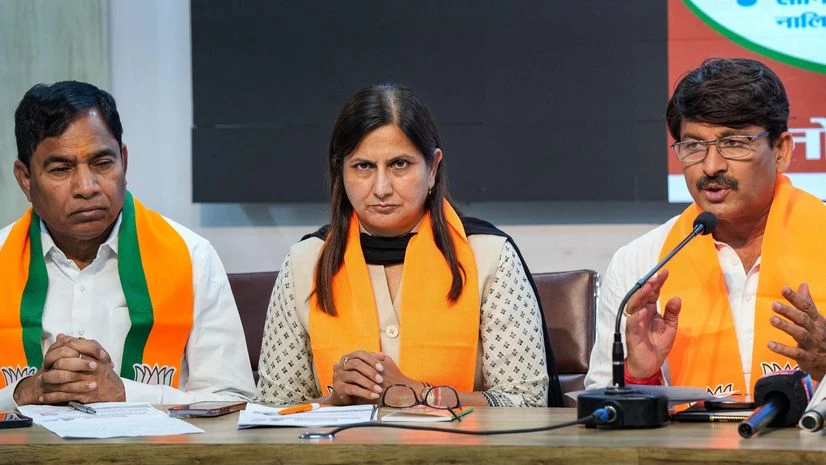 Yogender Chandolia, Kamaljeet Sehrawat, Manoj Tiwari Yogender Chandolia, Kamaljeet Sehrawat, Manoj Tiwari