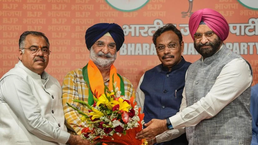 Taranjit, Vinod Tawde, Sandhu, BJP National General Secretary Taranjit, Vinod Tawde, Sandhu, BJP National General Secretary