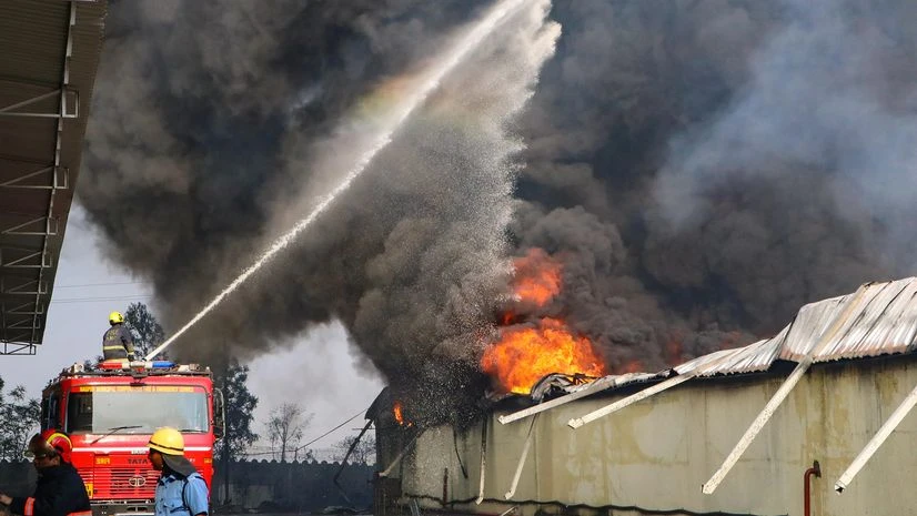 Fire, Nagpur Fire, Firefighters, Logistics Park fire Fire, Nagpur Fire, Firefighters, Logistics Park fire