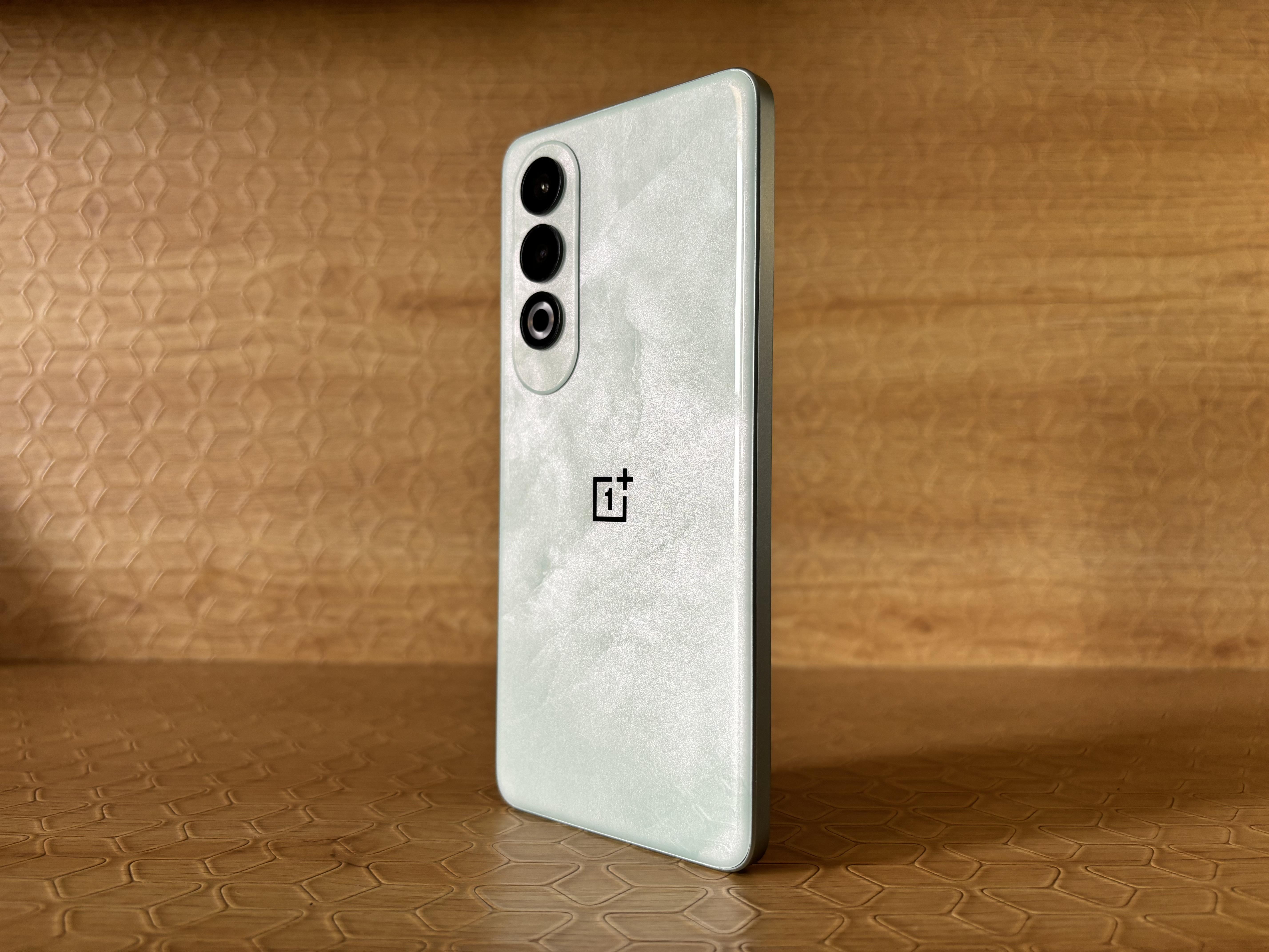 OnePlus nord4 EU版（16+512GB）シルバー OnePlus nord4 EU版（16+512GB）シルバー Global version