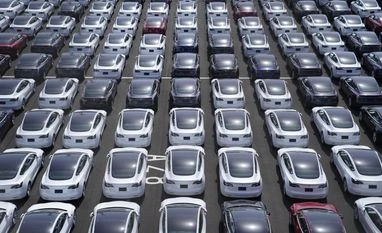 Tesla misses sales estimates in first drop since 2020, shares decline 5.5% Tesla