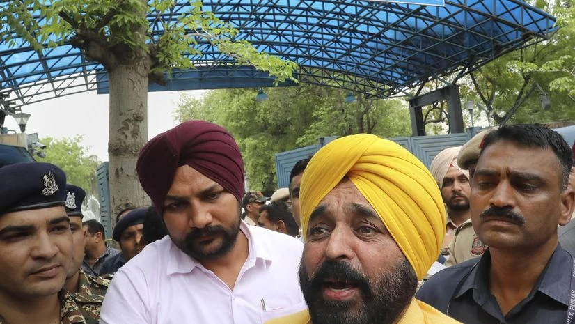 Punjab CM Bhagwant Mann denied political clearance to visit Paris | Politics News Bhagwant Mann, Bhagwant Mann outside tihar jail