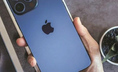 apple, iphone apple, iphone