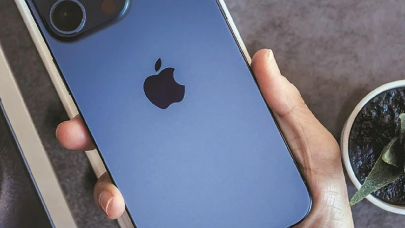 apple, iphone apple, iphone