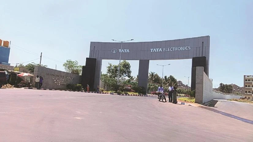Tata Electronics, PSMC complete tech transfer pact for Gujarat Fab unit | Company News Tata Electronics assembles iPhones at its Hosur plant in Tamil Nadu