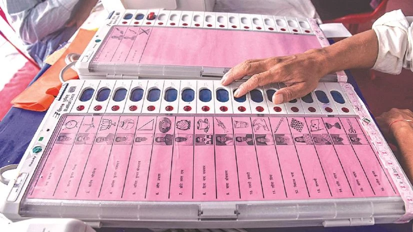 J-K Assembly polls: Nominations of 37 candidates for third phase rejected | News voting polls evm machine