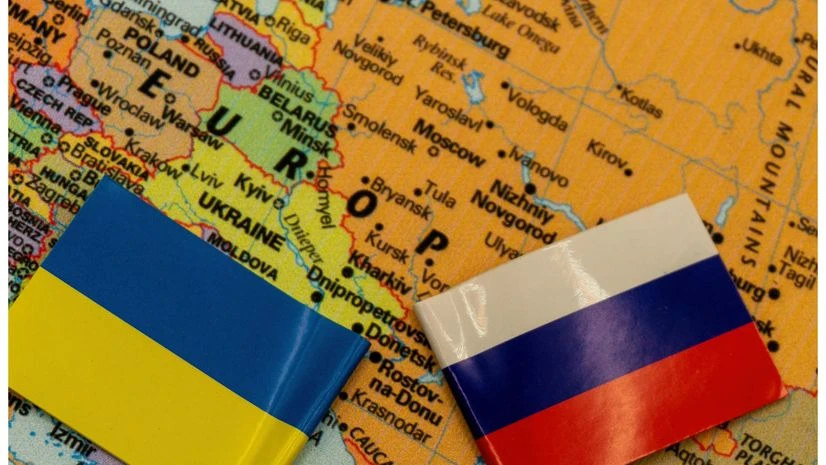 Russia kills 11 in airstrike, puts emergency in Kursk after Ukraine attack | World News Russia Ukraine flag, Russia-Ukraine flag