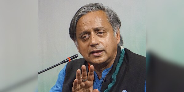 Tharoor initiates children into writing first letters on 'Vidyarambham'