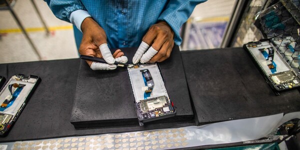 Weak demand leaves half of India's mobile manufacturing facilities idle