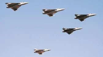 The Ministry of Defence is keen on bringing in private industry at the design & development stage. But, private firms want to come in later The Ministry of Defence is keen on bringing in private industry at the design & development stage. But, private firms want to come in later