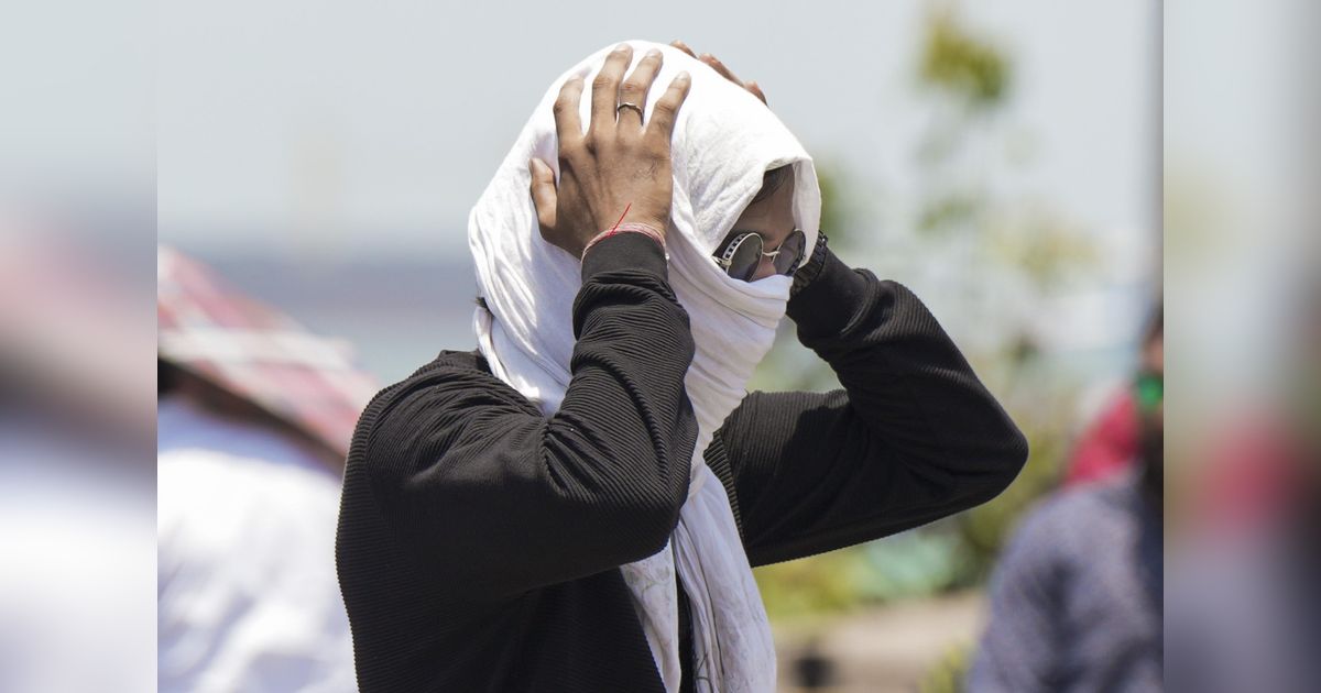 Weather today: Dry conditions to prevail as mercury climbs across India