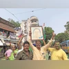 TMC supporters in Kalighat on Tuesday Photo: ISHITA AYAN DUTT TMC supporters in Kalighat on Tuesday Photo: ISHITA AYAN DUTT